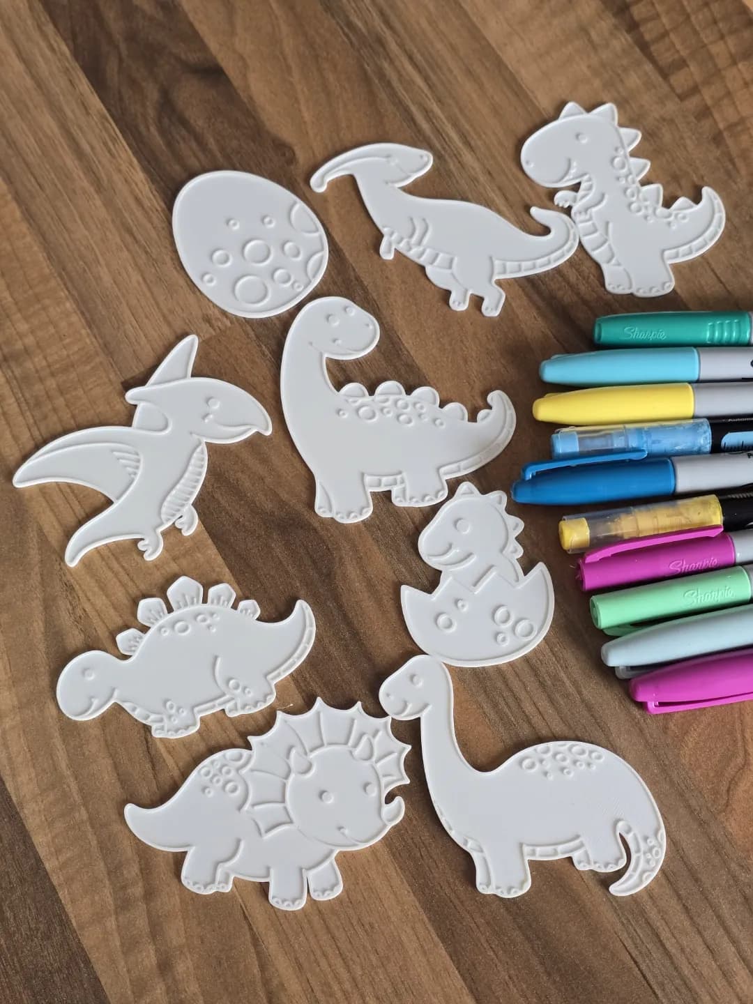 Pacote de Artesanato para Colorir do Esquadrão de Amigos Dinossauros Fofos
