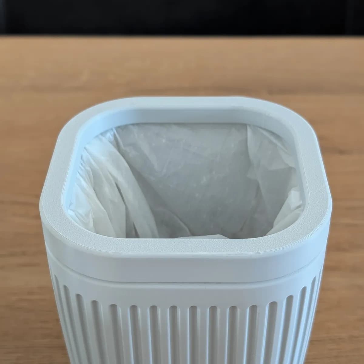 Mini Lixeira de Mesa