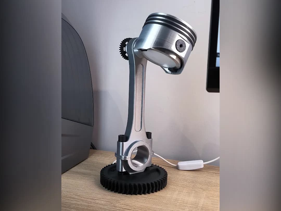 Luminária Pistão de Motor