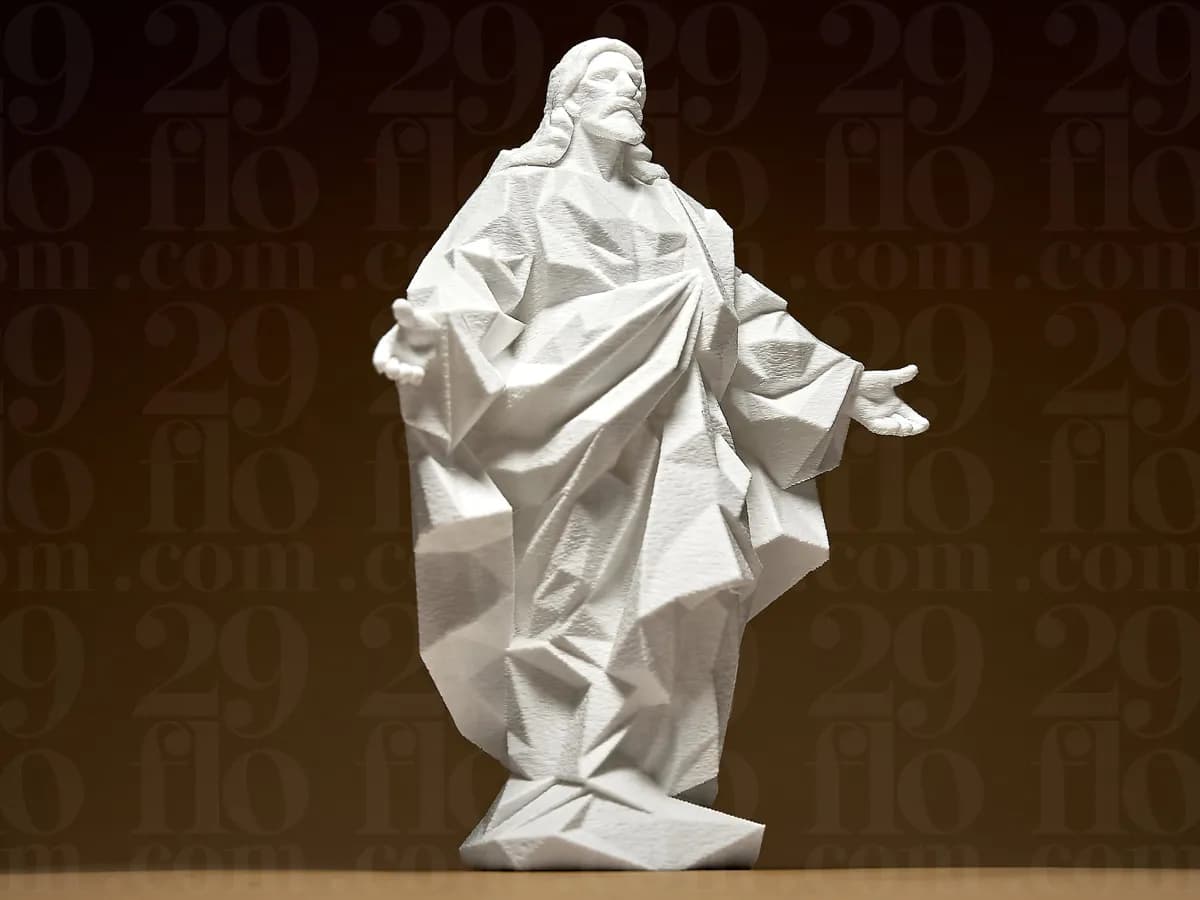 Estátua Geométrica de Jesus