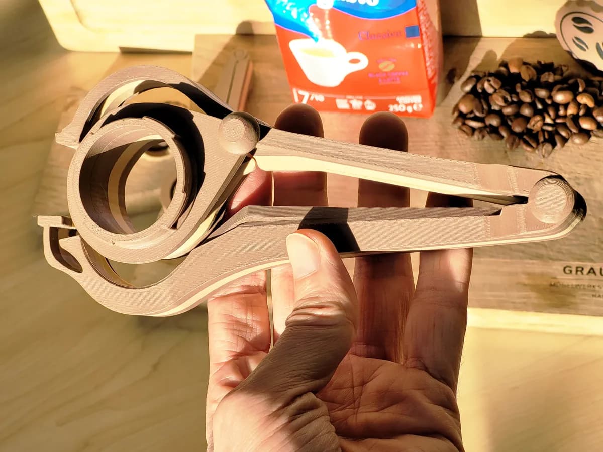 Prendedor de Café com Tampa
